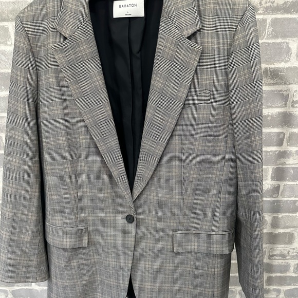 Babaton Gray Plaid Blazer - Picture 3 of 4